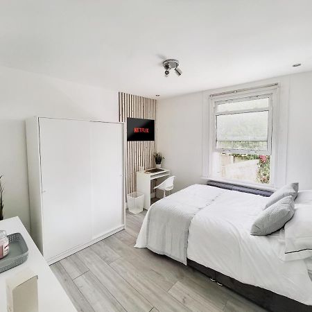 Modern Room In Centrally Located Apartment - Room 4 Londyn Zewnętrze zdjęcie