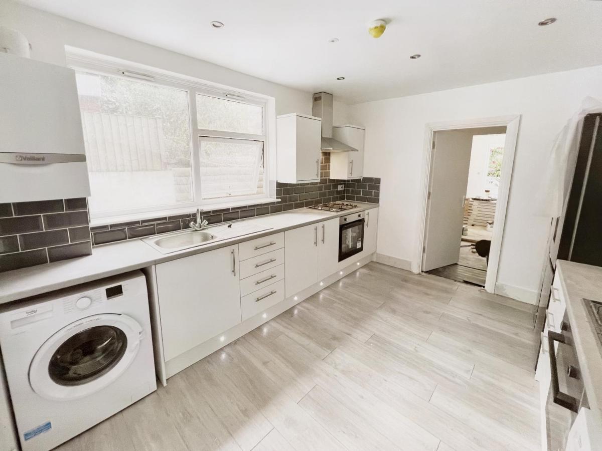 Modern Room In Centrally Located Apartment - Room 4 Londyn Zewnętrze zdjęcie